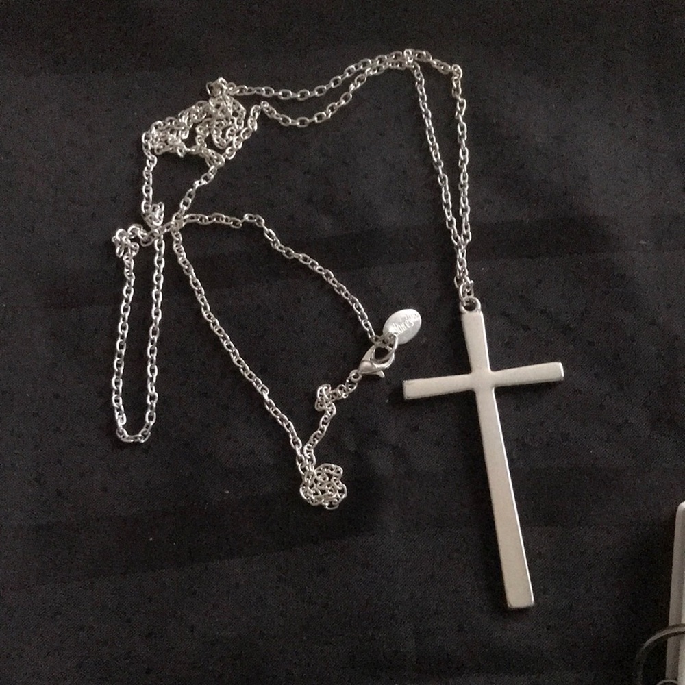 Clair’s Silver Tone Chain and Cross